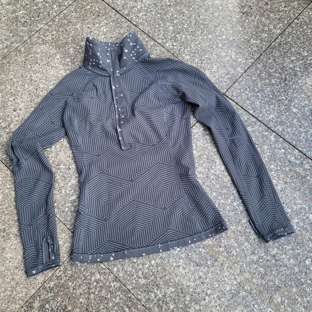 Under Armour Pullover - image 8